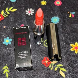 Givenchy Le Rouge Intense Color Lipstick - Corail Signature
